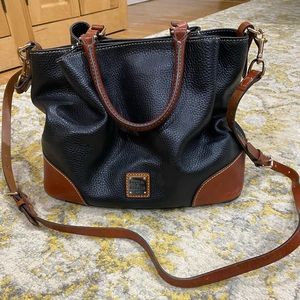 Dooney &Bourke